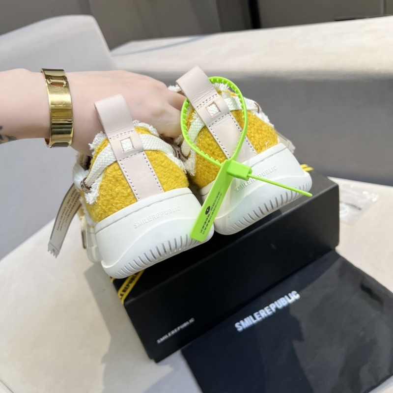 Smilerepublic Canvas Shoes